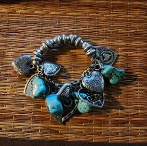 Pewter and Dyed Howlite Stretchy Heart Bracelet